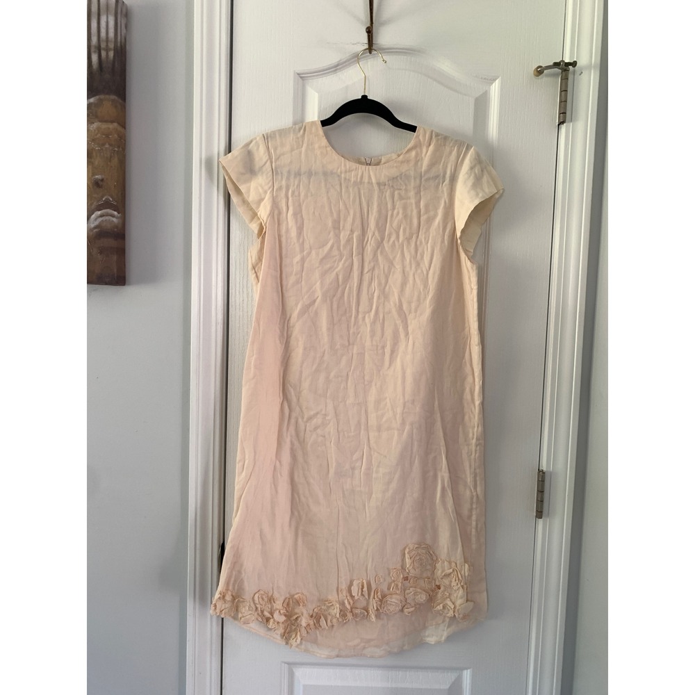 Rungolee Peach Linen Blend Floral Applique Hem Flutter Sleeve Shift‎ Dress Small